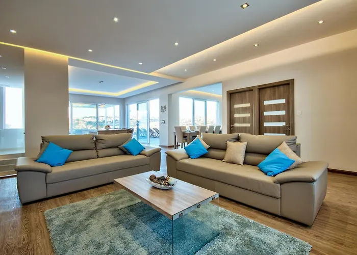 Vilă Ghea - Indoor Jacuzzi Pool, Sauna And Games *