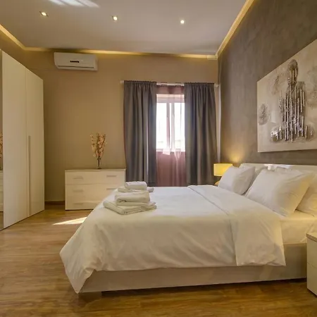 Ghea - Indoor Jacuzzi Pool, Sauna And Games Mellieħa