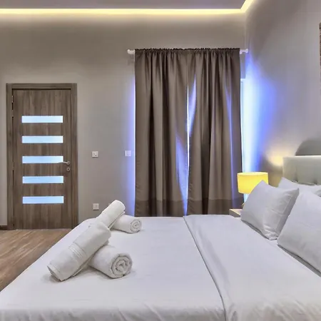 Ghea - Indoor Jacuzzi Pool, Sauna And Games Villa