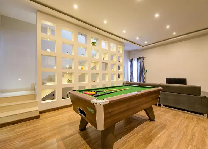 Βίλα Ghea - Indoor Jacuzzi Pool, Sauna And Games