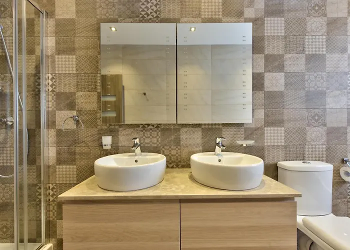 Βίλα Ghea - Indoor Jacuzzi Pool, Sauna And Games Mellieħa